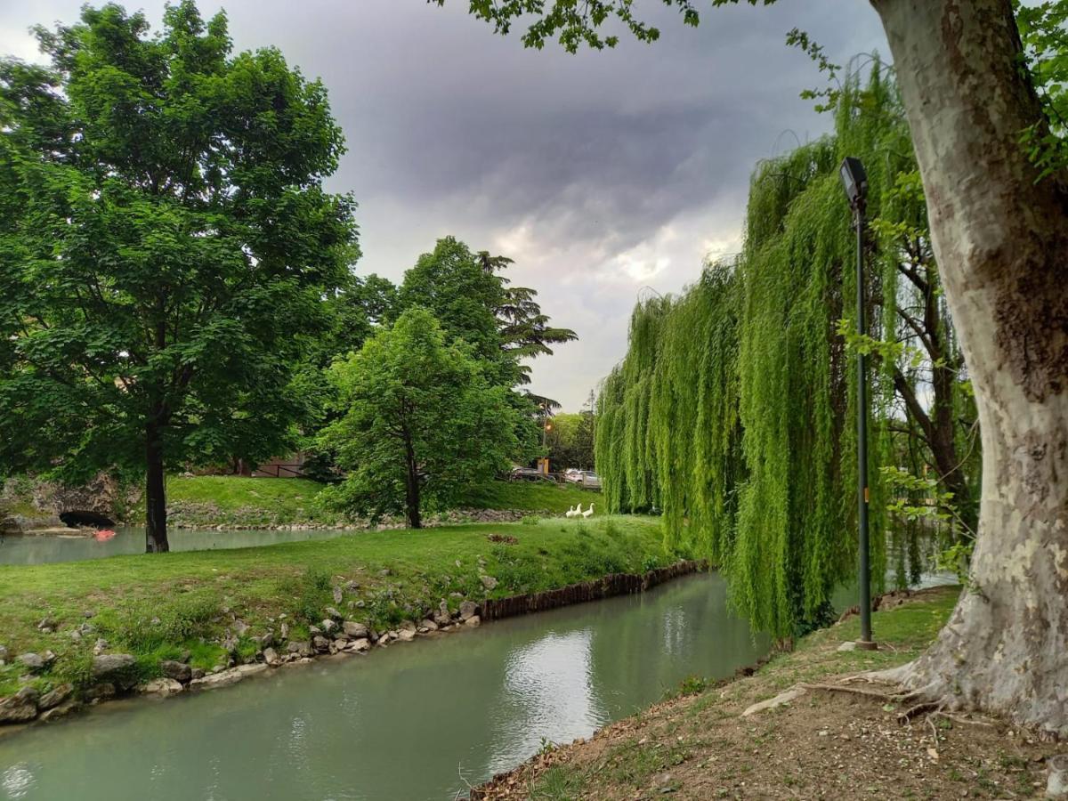 ホテル Borgo Barucchella Sant'Andra エクステリア 写真