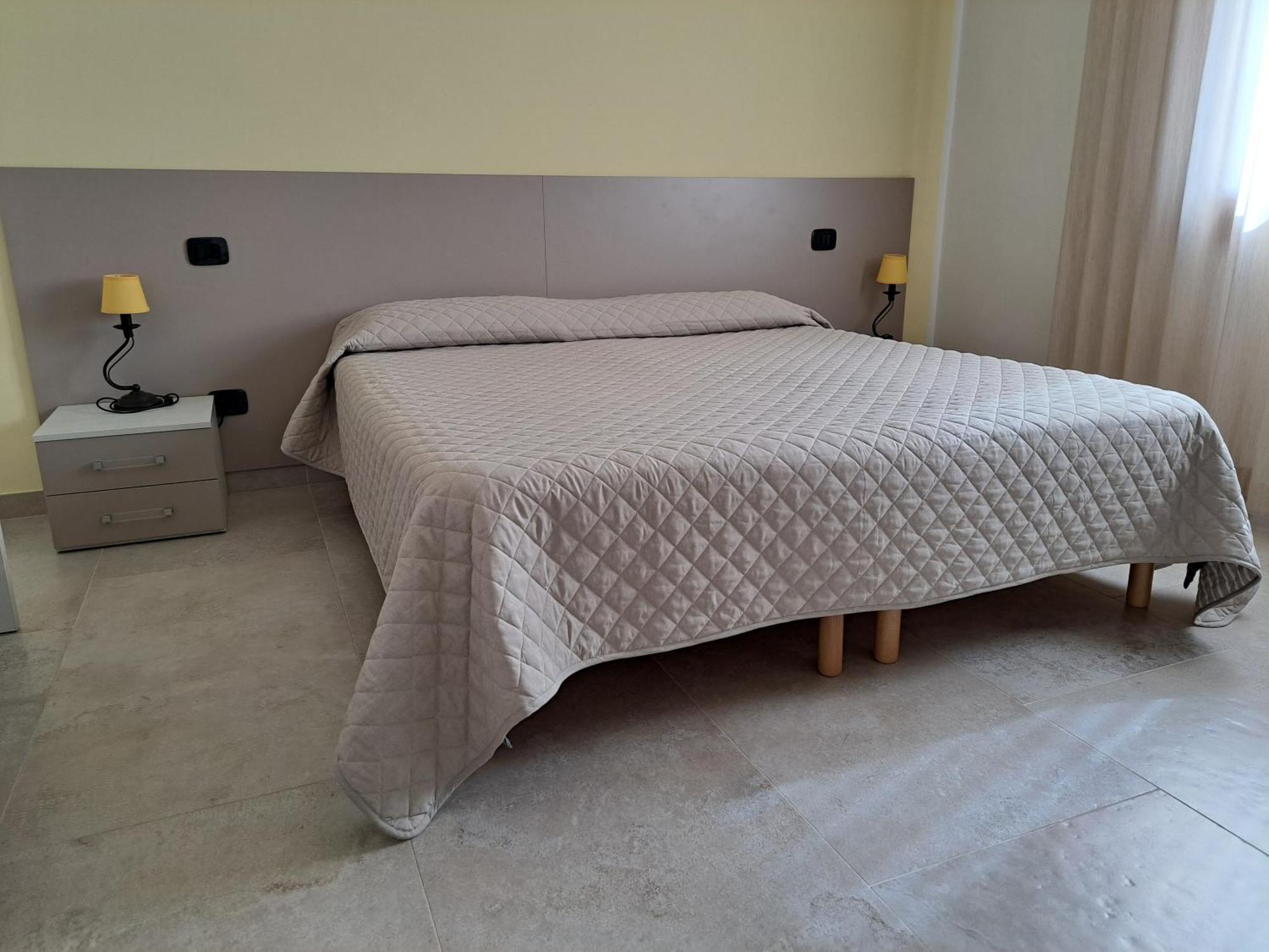 ホテル Borgo Barucchella Sant'Andra エクステリア 写真