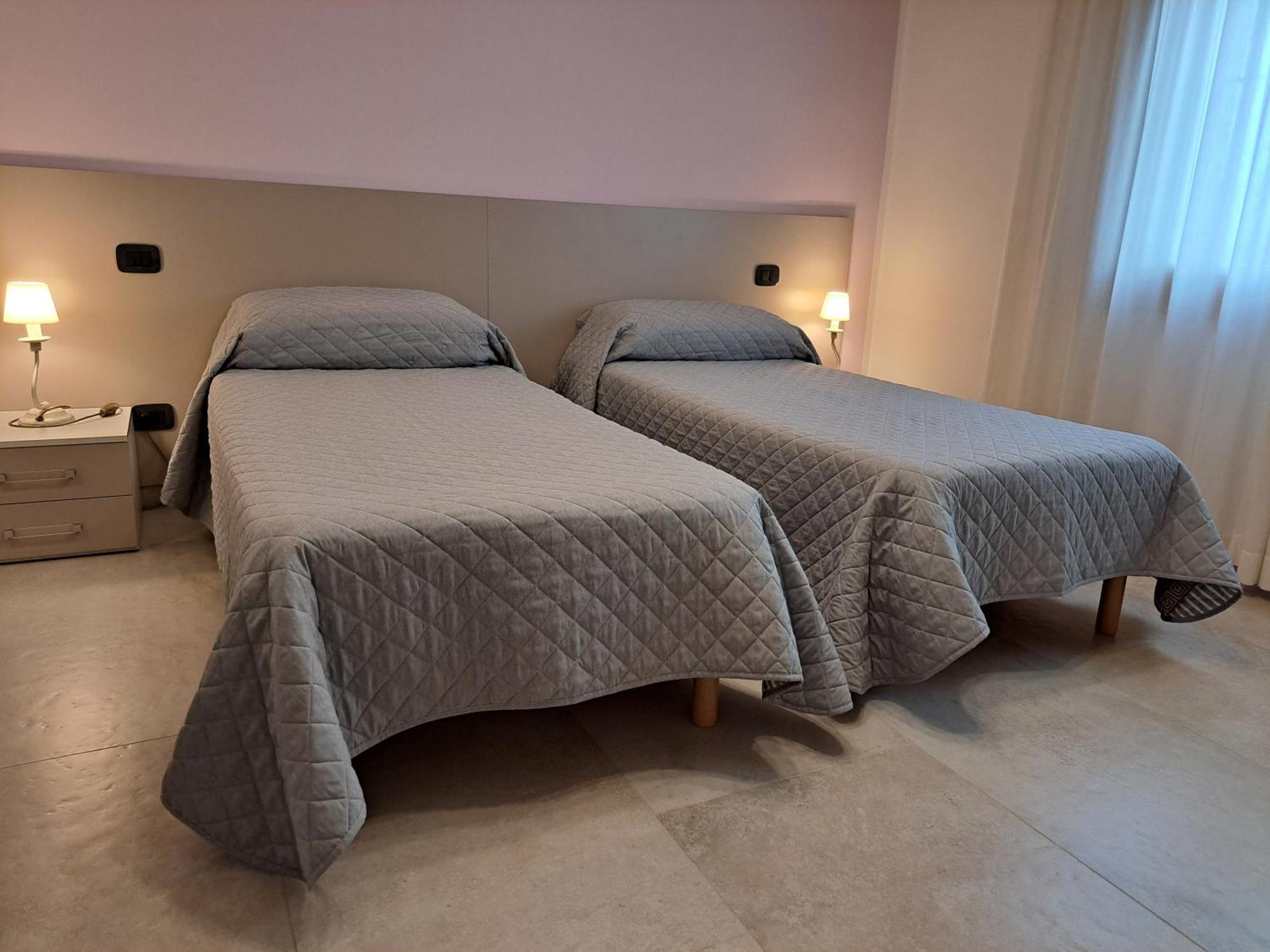 ホテル Borgo Barucchella Sant'Andra エクステリア 写真
