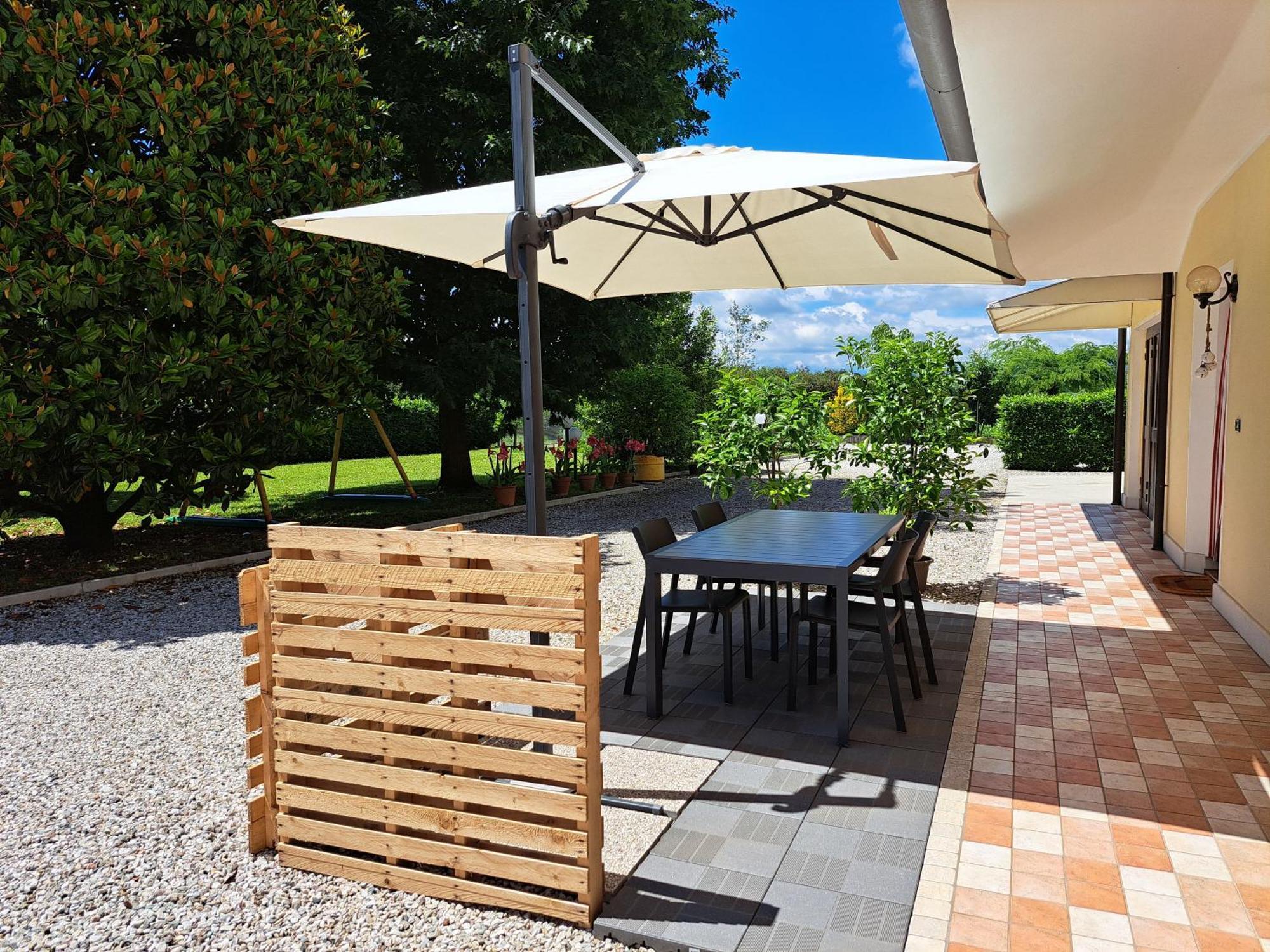 ホテル Borgo Barucchella Sant'Andra エクステリア 写真