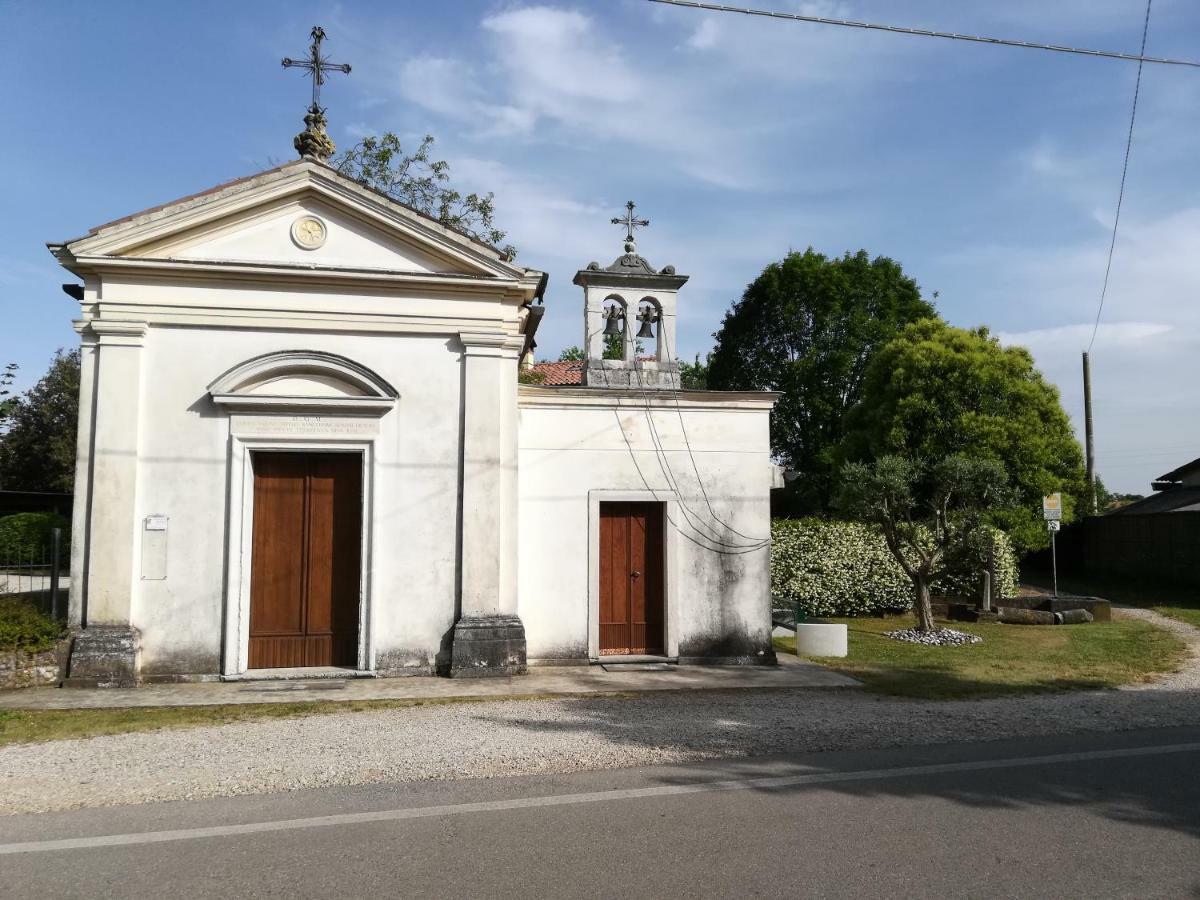ホテル Borgo Barucchella Sant'Andra エクステリア 写真